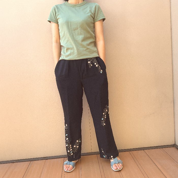 着物リメイク！Lサイズワイドパンツ　ポイント刺しゅうウエスト後ゴム