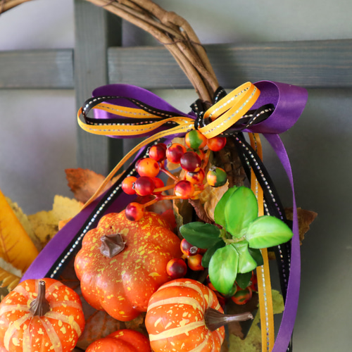 足長オバケさん❣️うきうきハロウィーンリース　お友達も一緒　玄関リース 足長オバケさん❣️うきうきハロウィーンリース　お友達も一緒　玄関リース