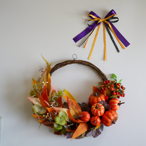 完売【特集掲載】2way 大人ハロウィン秋リース・ごろごろパンプキン