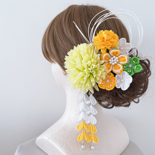 つまみ細工の髪飾り【大きなマムと黄色系 さがり 水引】成人式 振袖