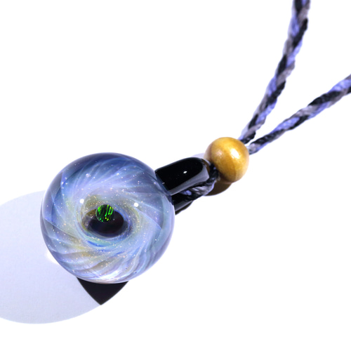 ガラス製　宇宙ペンダント 宇宙ガラスペンダント (28mm 螺旋状銀河） no.P132 ネックレス