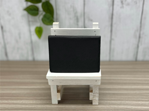 ２つ折りパスケース　本革　黒 1枚目の画像