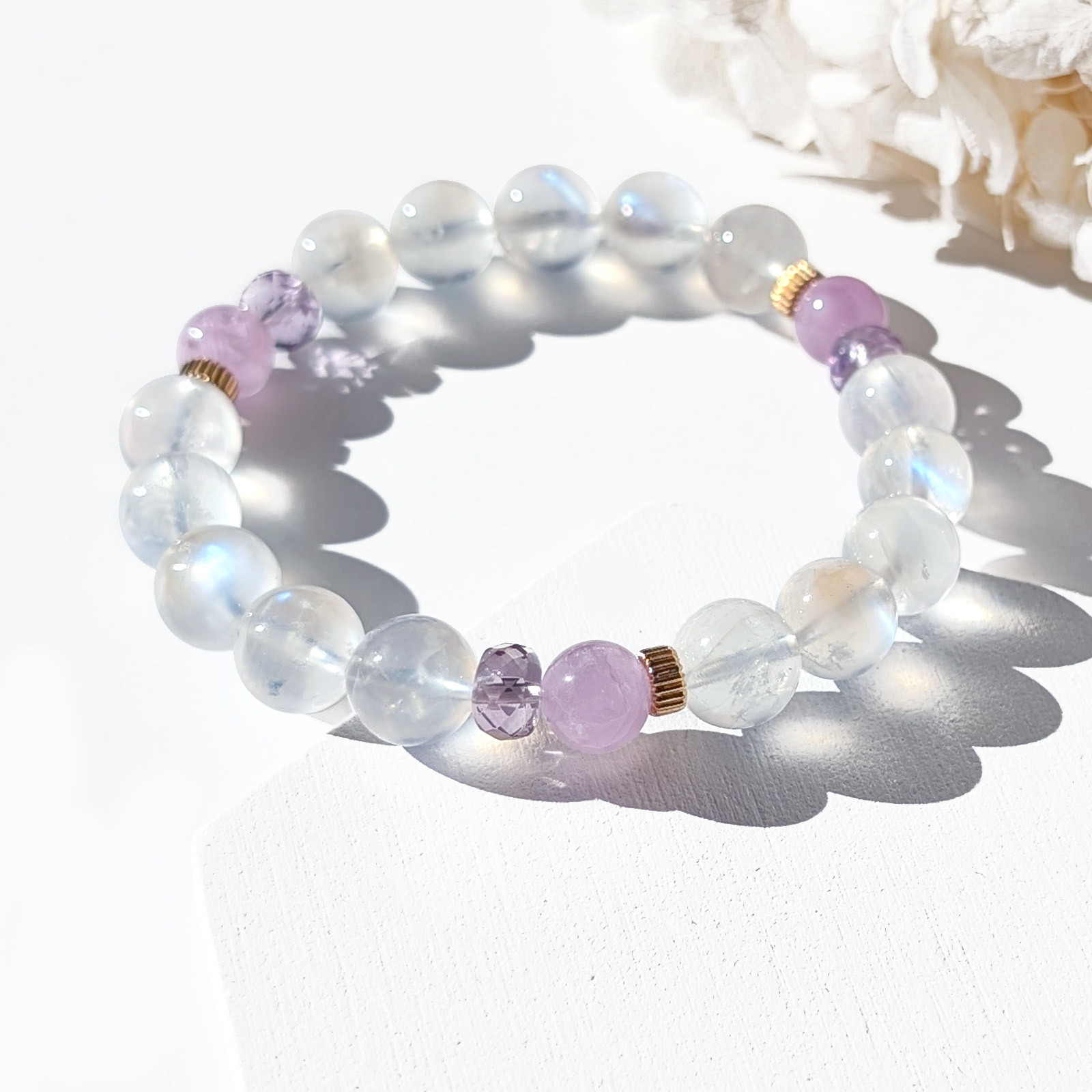 Grace／一点もの　ミルキークンツァイト×アメジスト×ムーンストーン×14kgf　グレイスブレスレット