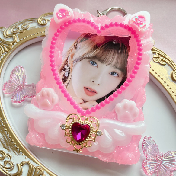 トレカケースキーホルダー ピンク担 天使の羽の猫耳ホイップデコ B8