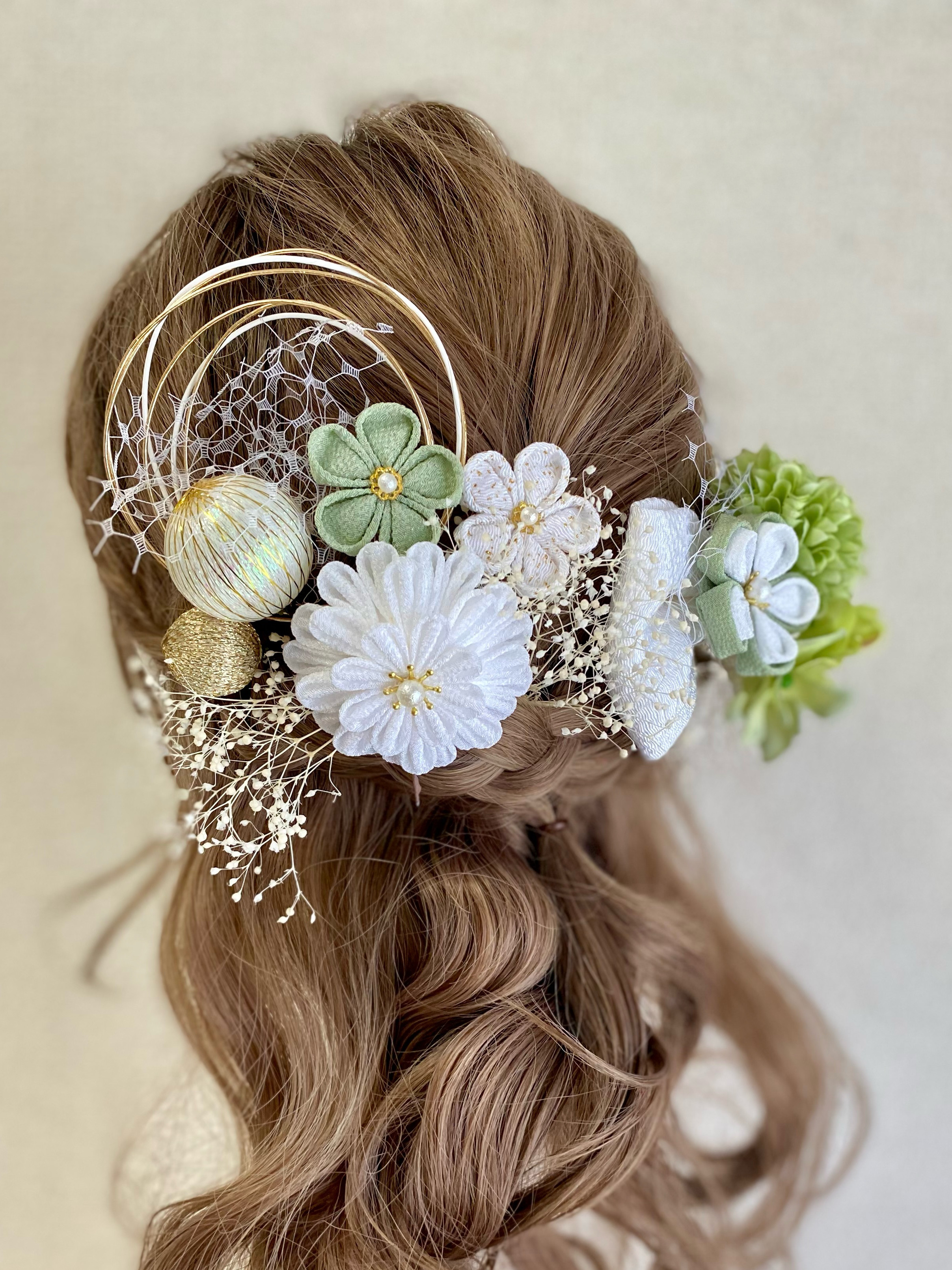 成人式　髪飾り　和装　ホワイト×グリーン　つまみ細工　水引　りぼん　 卒業式　結婚式