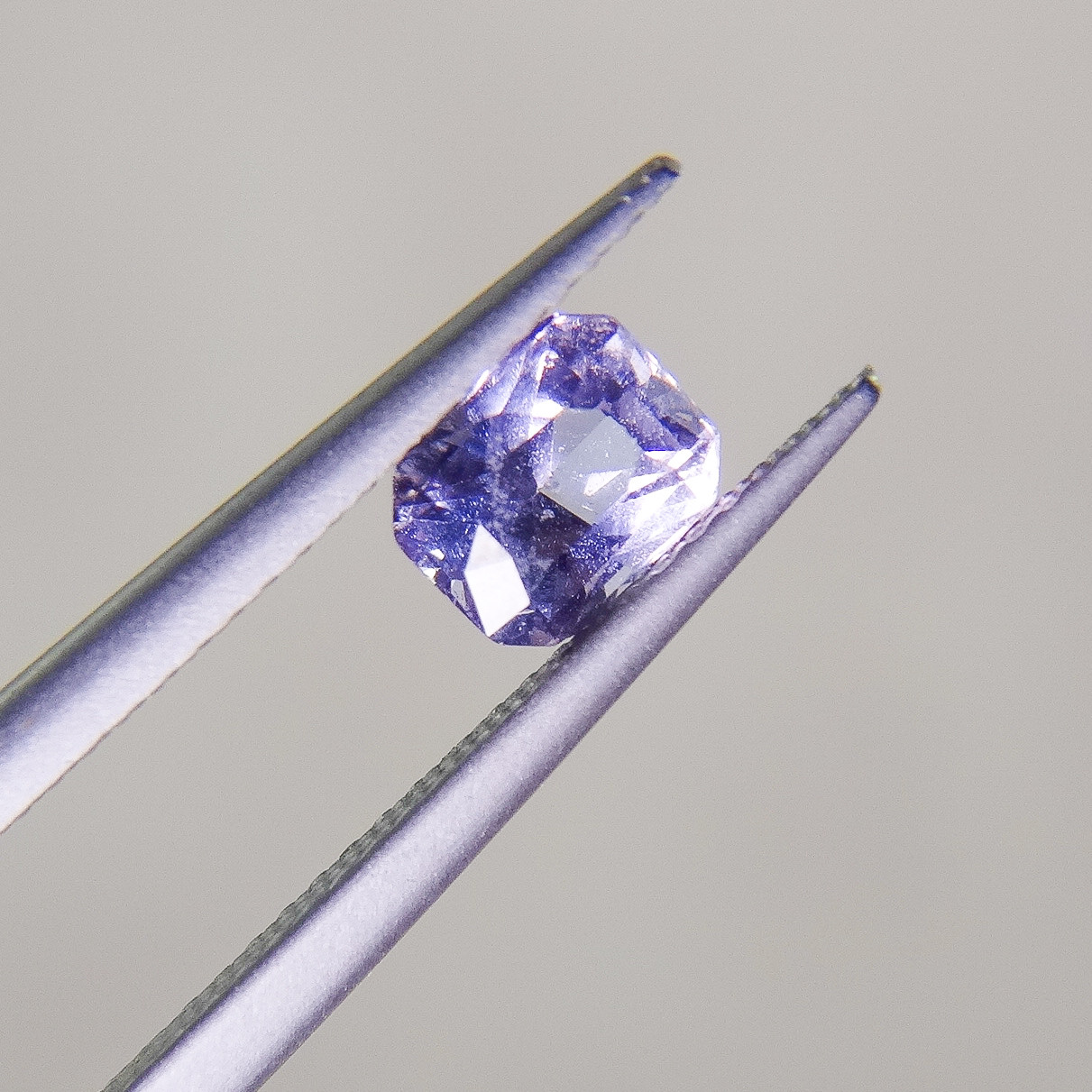 天然石スピネル 天然ライラックスピネル0.87ct 天然石 MaPRE Nene 通販 18079685