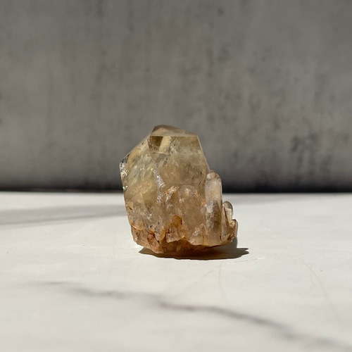 激レアコンゴ産天然シトリン、クンダリーニシトリン コンゴ産【クンダリーニシトリン】ポイント ⑪ 虹あり 黄水晶
