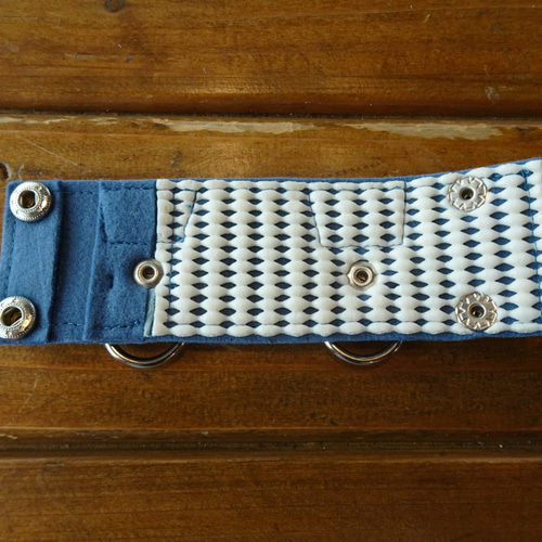 ペンライトホルダー（からし色:金具ゴールドカラー） ネック