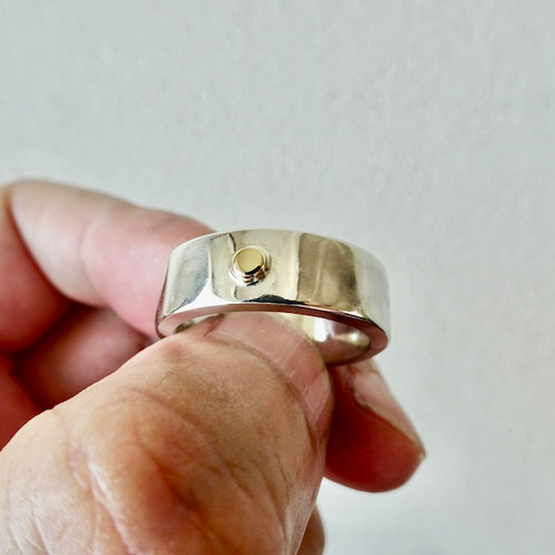 仁尾彫金『k18一粒万倍、幅7mm、プラチナ平打リング 