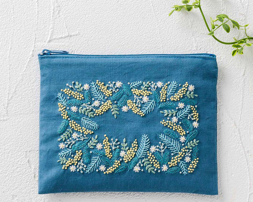 「オフ色と草花の穴刺繍」麻ポジャギ d5433793c273bdc82087aeaf2ceafa