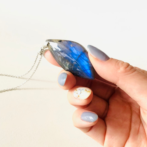 大粒！ラブラドライトのネックレス ネックレス・ペンダント 虹色の星  