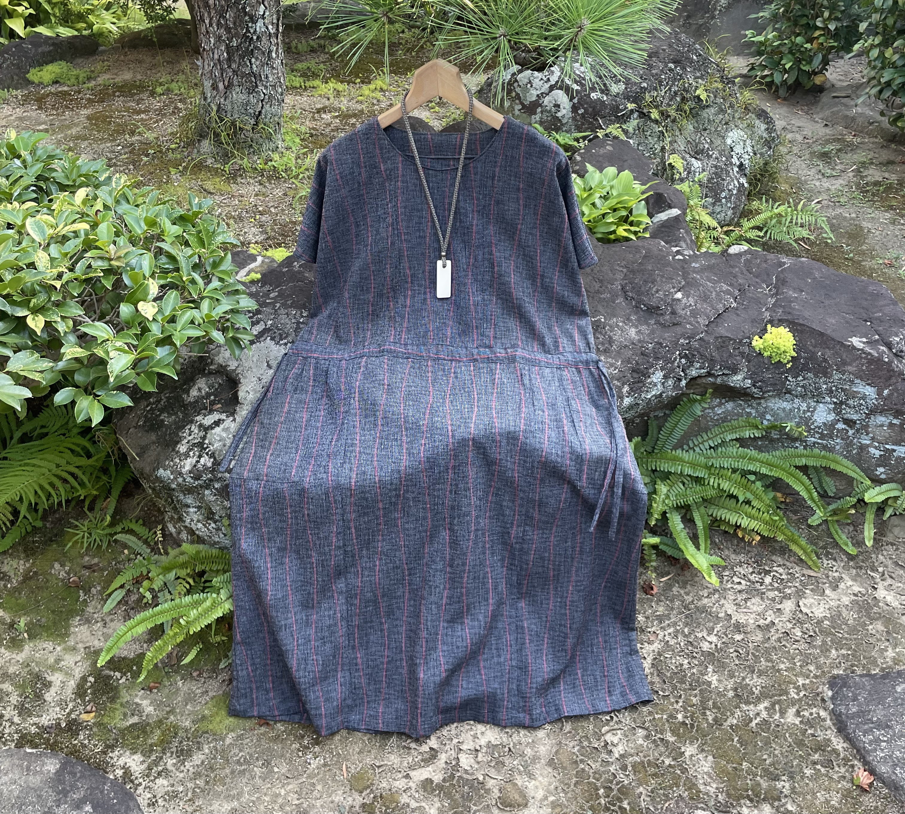 着物　ワンピース　フレンチスリーブ　ドレス　作家物　正絹　リメイク　ハンドメイド 着物リメイク ワンピース 2WAY 花柄 フレンチスリーブ ギャザー