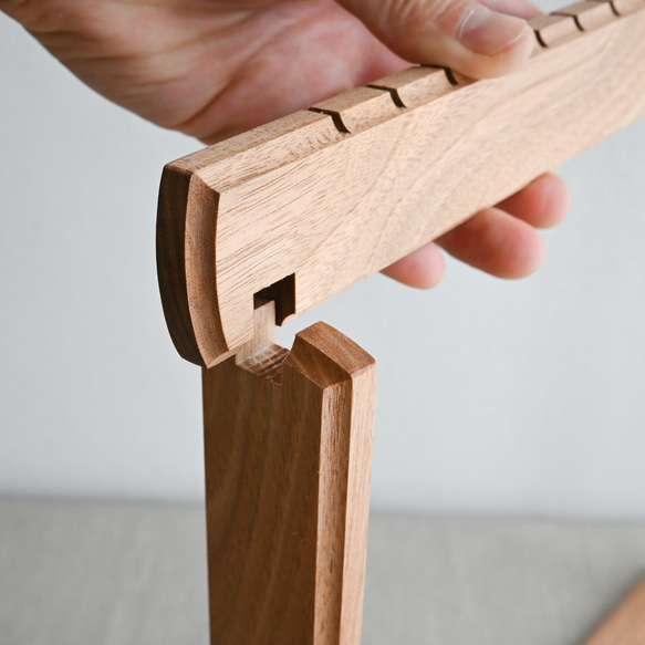 クルミのネックレススタンド 折りたたみ式 ディスプレイ 展示 店舗什器 8枚目の画像