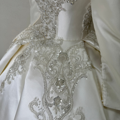 憧れのドレス プリンセスライン高品質保証お姫様 長袖