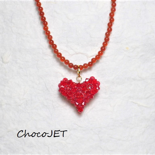 美品　限定品　SCS クリスタル　ハート　スワロフスキー　レッド　赤 スワロフスキービーズのハートネックレス カーネリアン