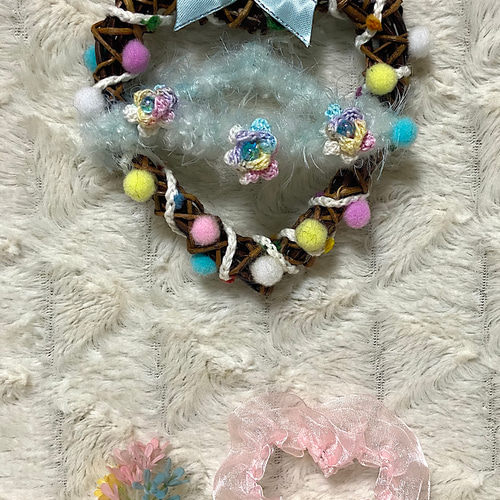 羊毛フェルト。うさぎ。ロップイヤー。リース 羊毛フェルト 