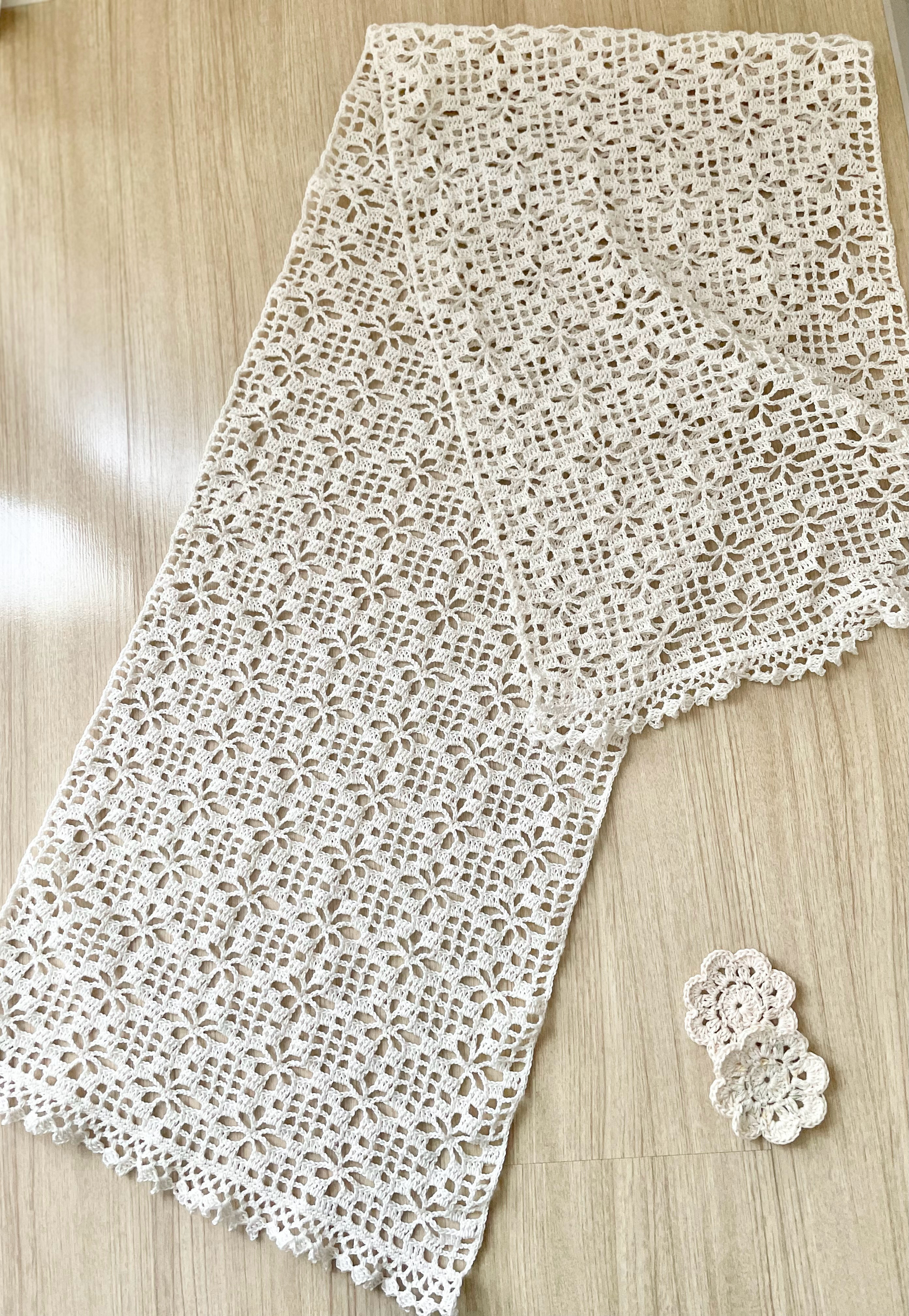 ＊送料無料＊レース編みのお花模様ストール〜ひざ掛けにも