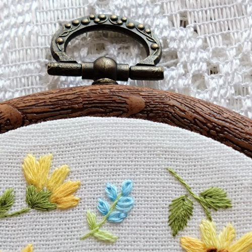 コーギーとひまわりの刺繍フレーム フォトフレーム・写真立て YUKI