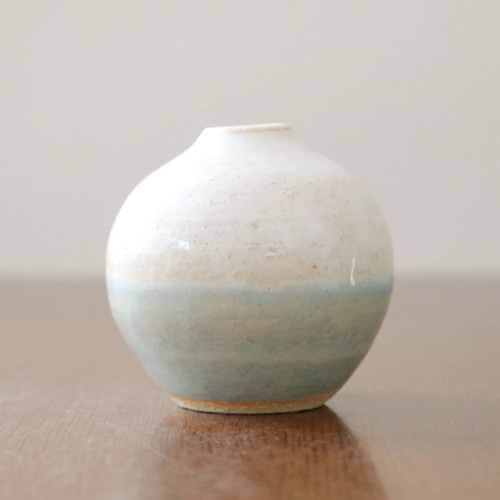 水色と白釉のかけ分け一輪挿し 一輪挿し・花瓶・花器 TSUCHI