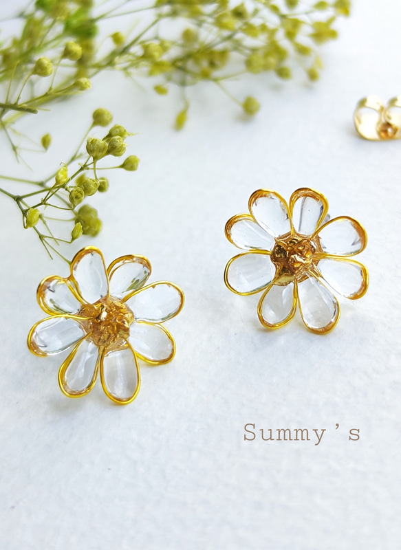 クリア2025】マーガレットピアス（イヤリングに変更出来ます