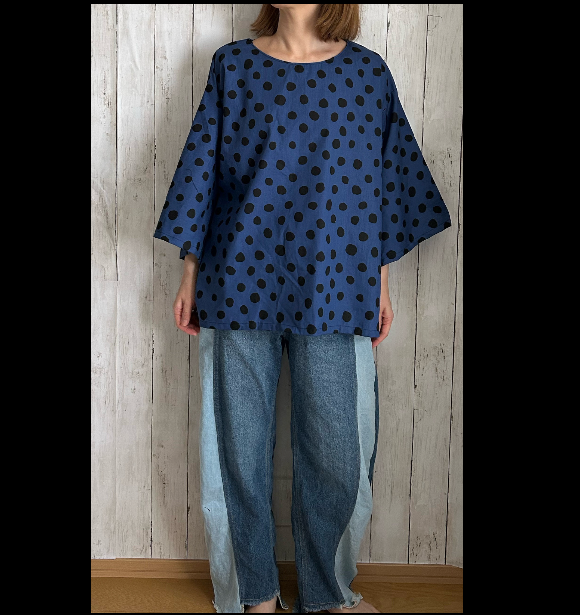 涼しいcotton100%ブルー黒水玉ゆったりパフスリーブプルオーバー