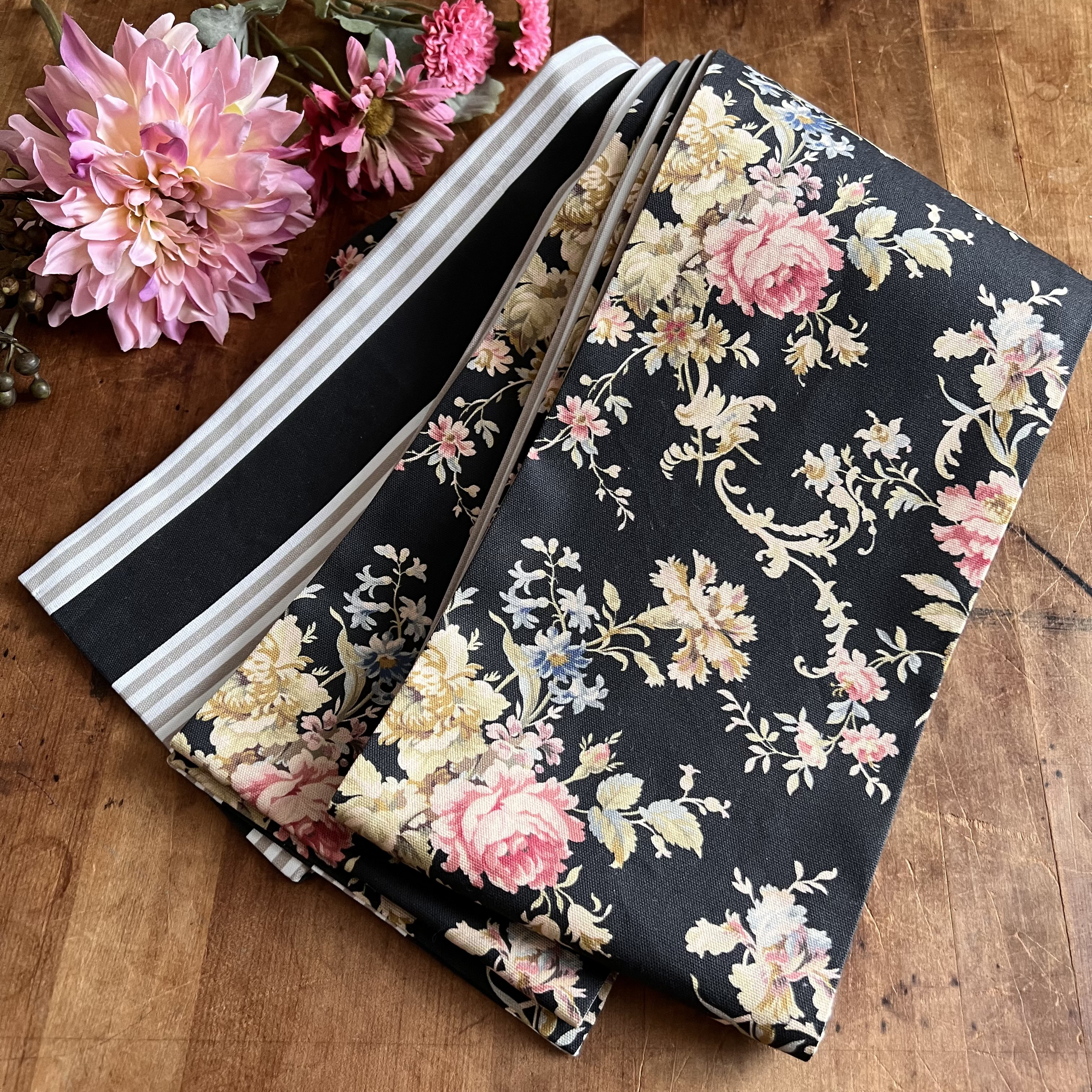 シックなヨーロピアン花柄リバーシブル半幅帯
