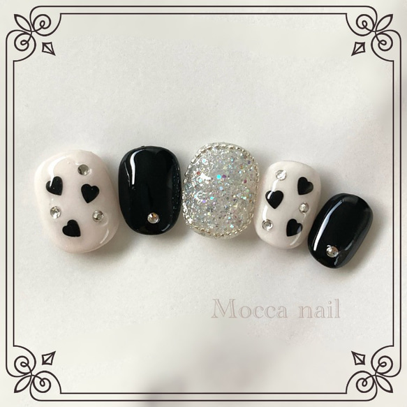077】モノトーン ハートとピクシー ネイルチップ ネイルチップ（つけ爪  