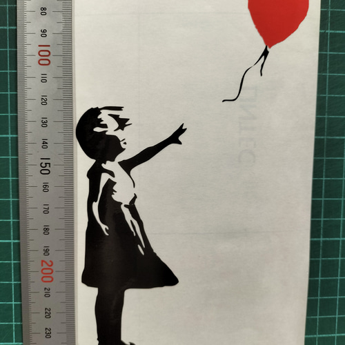 【当選品】バンクシー Banksy 赤い風船に手を伸ばす少女 WCP 赤い風船に手を伸ばす少女」の作品解説。バンクシーの代表作