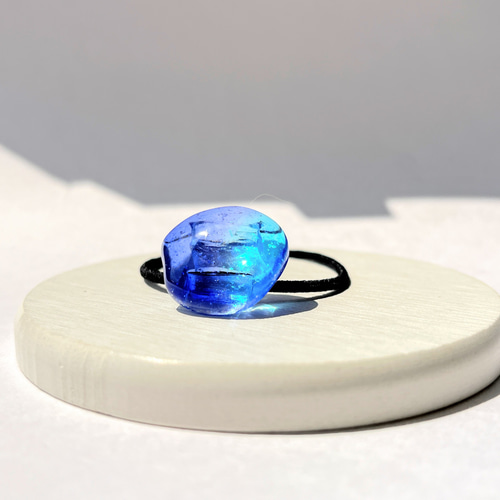 新作☆レジンヘアゴム　瑠璃紺色の宝石 c5f93001054c5d9ec3d5edc5ac25e6