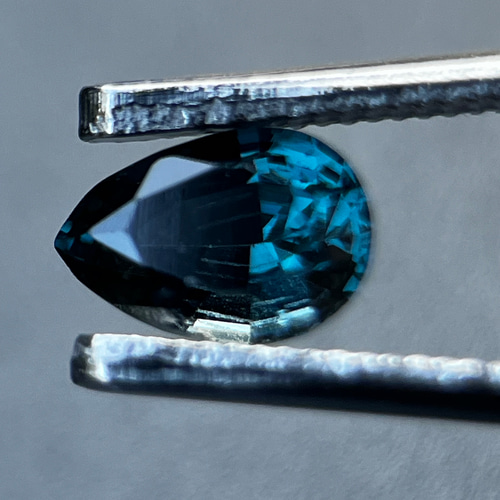 コバルトスピネル 天然石 宝石 ジュエリー用0.58ct ノー付