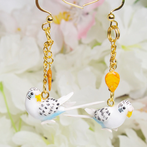 セミオーダー】セキセイインコのピアス・イヤリング イヤリング