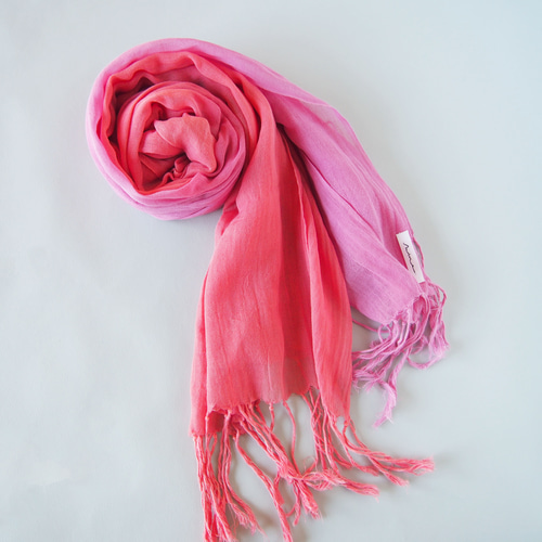 コチニールとインド茜染め・軽やかコットンガーゼストール《草木染め