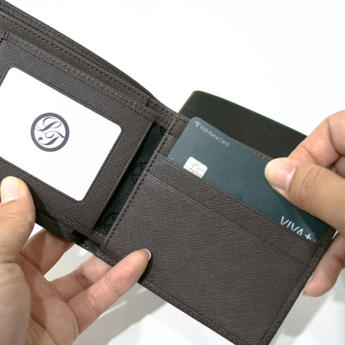 日本語 英語 ハングル 刻印 横型 縦型 名入れ メンズ 二つ折り 財布