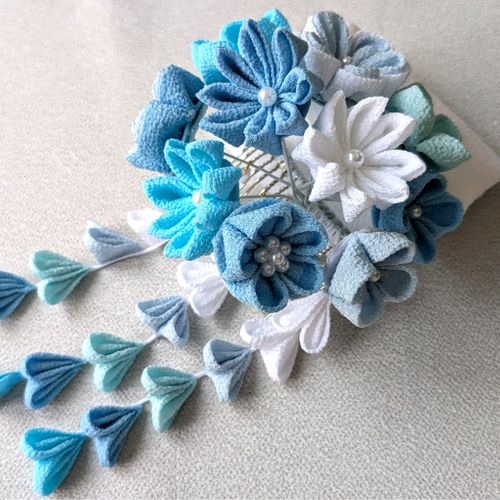 受注制作】舞妓さん風☆水色髪飾り つまみ細工 七五三、ひな祭り、卒業