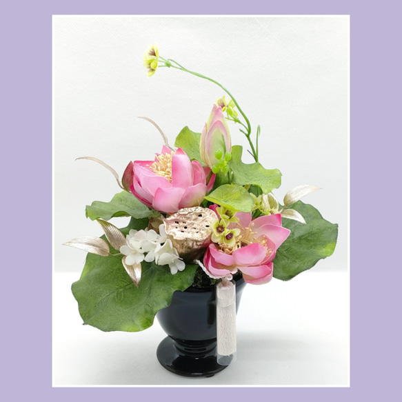 ☘️蓮の花の仏花 (ピンク) アートフラワー en 通販 18086351｜Creema