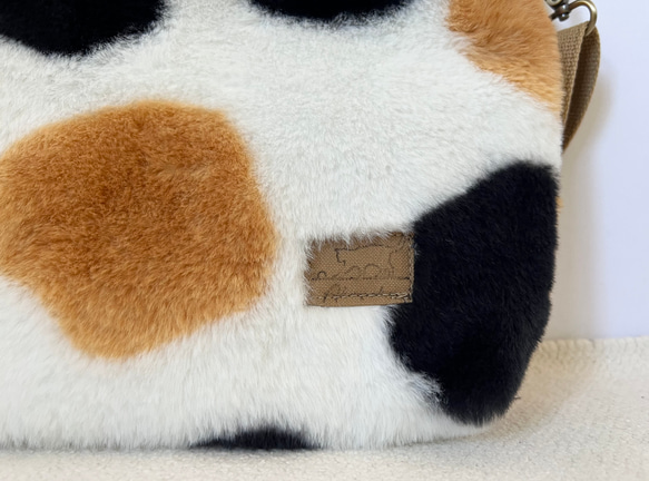 〈マチあり〉三毛猫　ボア　ショルダーバック akaneko  ファー　ハンドメイド　ゆめかわ 10枚目の画像