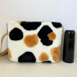 〈マチあり〉三毛猫　ボア　ショルダーバック akaneko  ファー　ハンドメイド　ゆめかわ 3枚目の画像