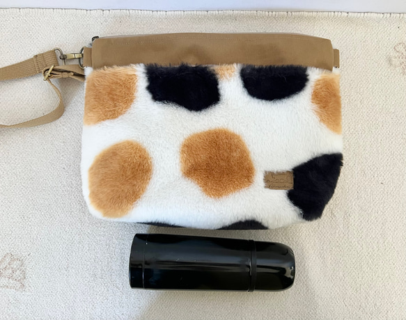 〈マチあり〉三毛猫　ボア　ショルダーバック akaneko  ファー　ハンドメイド　ゆめかわ 9枚目の画像