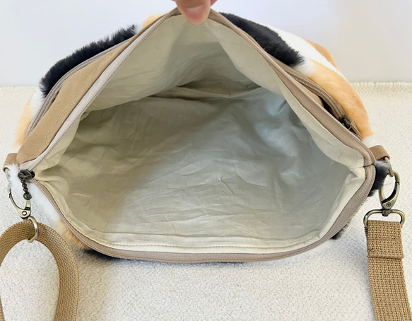〈マチあり〉三毛猫　ボア　ショルダーバック akaneko  ファー　ハンドメイド　ゆめかわ 7枚目の画像