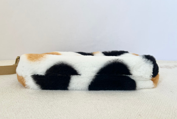 〈マチあり〉三毛猫　ボア　ショルダーバック akaneko  ファー　ハンドメイド　ゆめかわ 8枚目の画像