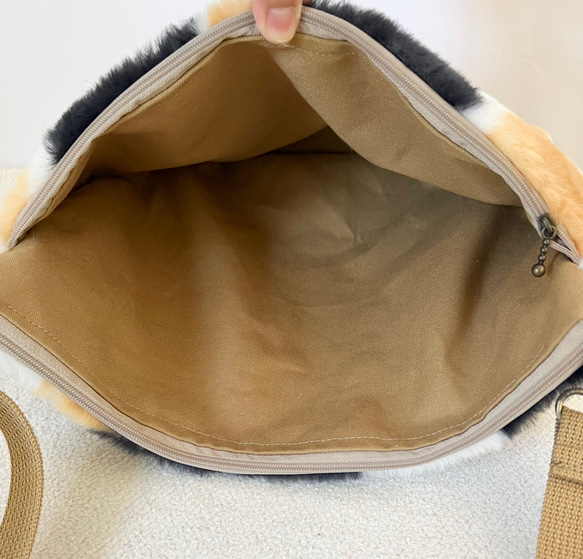 〈マチあり〉三毛猫　ボア　ショルダーバック akaneko  ファー　ハンドメイド　ゆめかわ 6枚目の画像