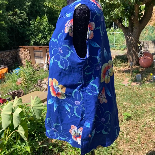 浴衣リメイク 湯上がり服 青 ハイビスカス 花柄 S〜M タンクトップ