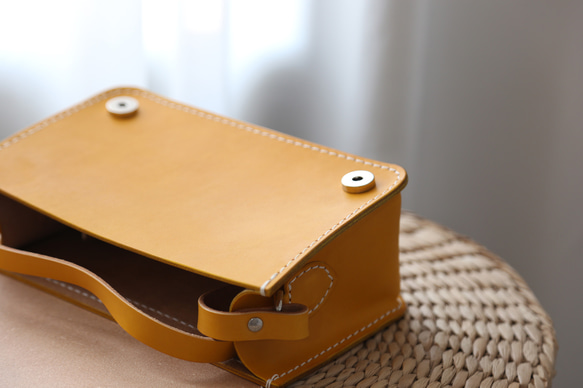 新產品活動進行中！真皮小號手工皮革奢華單肩包 第7張的照片