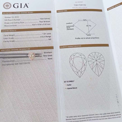 GIA鑑定書付き 1.01ct天然ダイヤモンド 指輪 K18 指輪・リング CHIC 