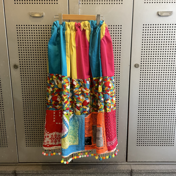 古着　ヴィンテージ　vintage スカート　ロングスカート　リメイク　カラフル 古着ヴィンテージvintage スカートロングスカートリメイクカラフル