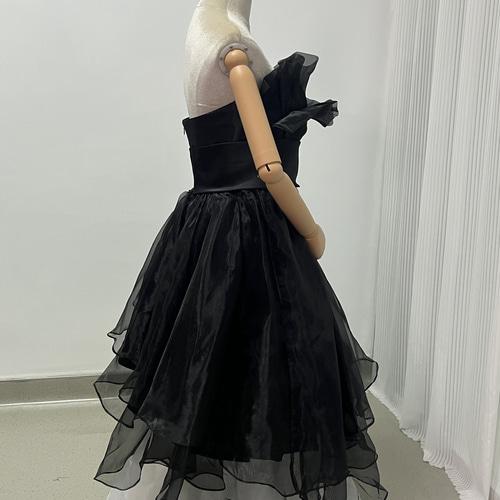 送料無料！パーティードレス オーガンジー ベアトップ ブラック ミニ  