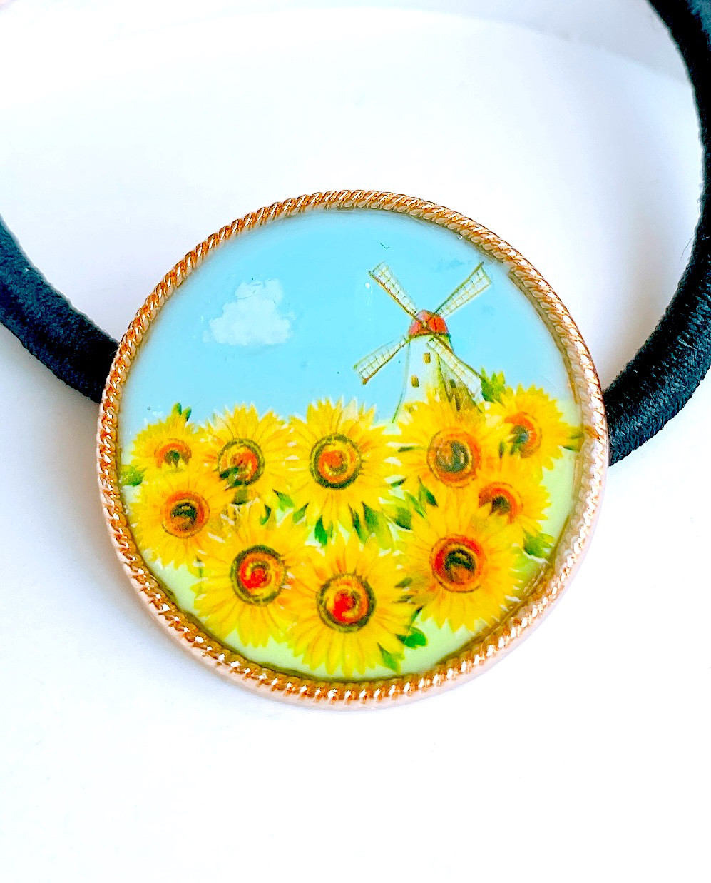 ひまわり畑のうさぎちゃんハートレジンヘアゴム