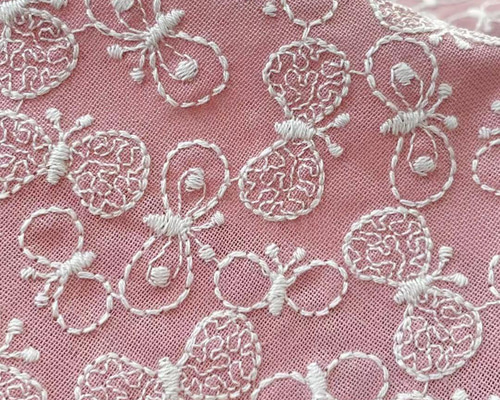s16-p▽コットンリネン刺繍生地▽蝶々 薄手 桜ピンク ピーチピンク