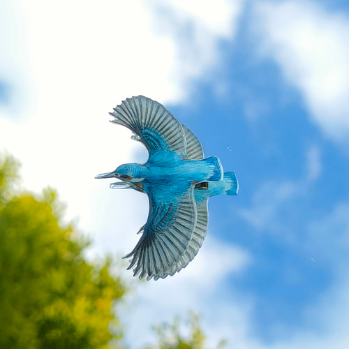 幸運のカワセミ＊ブローチ〜フライング〜手描きアート ブローチ