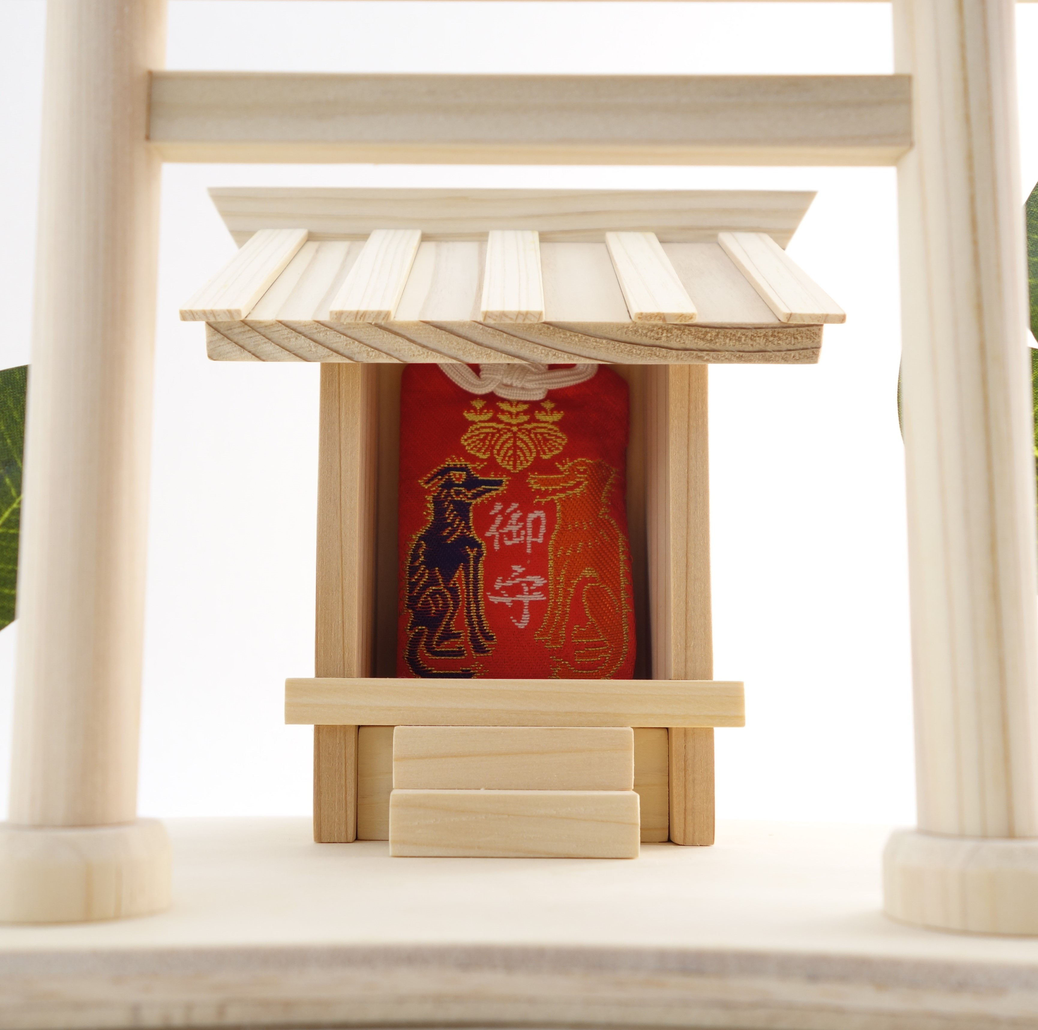 お守り神社《板葺き》壁掛け可　　神棚　お守り入れ